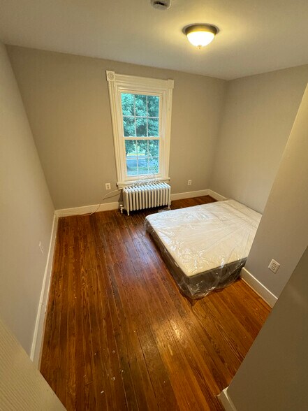 More Photos Of 4612 College Ave, College Park Sorority Fraternity House For Sale