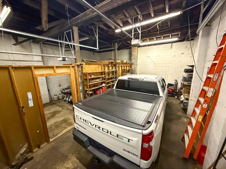 More Photos Of 13080 US 422, Kittanning Storefront Retail Residential For Sale