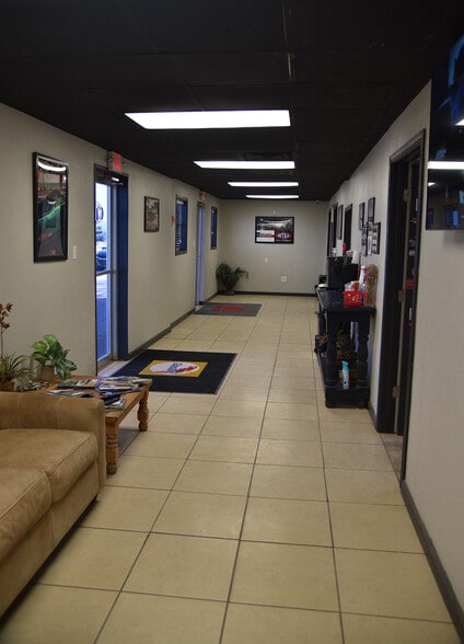 More Photos Of 1700 Dakota Ave, Midland Industrial For Lease