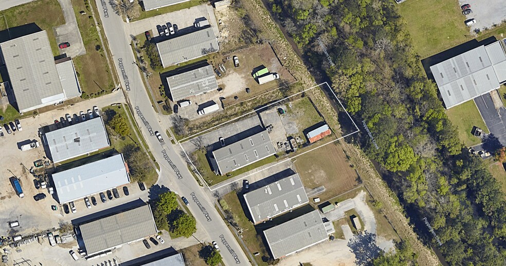 More Photos Of 7268 Peppermill Pky, Charleston Light Manufacturing For Lease