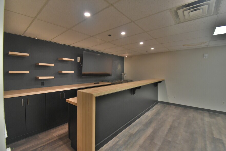 More Photos Of 378 Page St, Stoughton Light Distribution For Lease