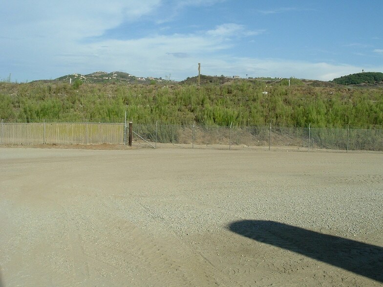 More Photos Of 30919 Mission Rd, Bonsall Contractor Storage Yard For Lease