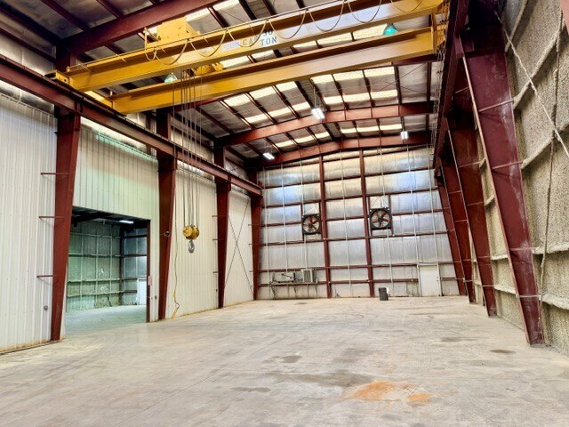 More Photos Of 1212 Center St, Pasadena Warehouse For Sale