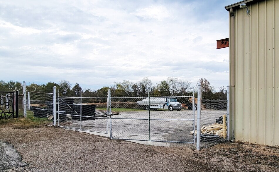 More Photos Of 6099 FM 2767, Tyler Industrial For Lease