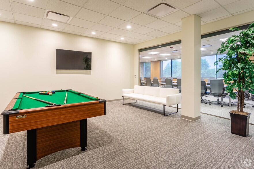 More Photos Of 485 Route 1 S, Iselin Unknown For Lease