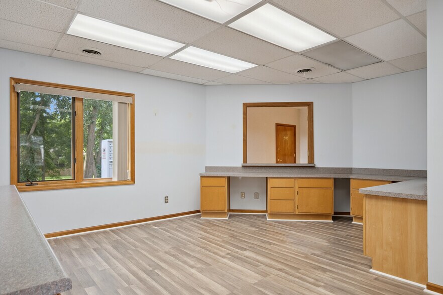 More Photos Of 1181 N Milford Rd, Milford Medical For Lease