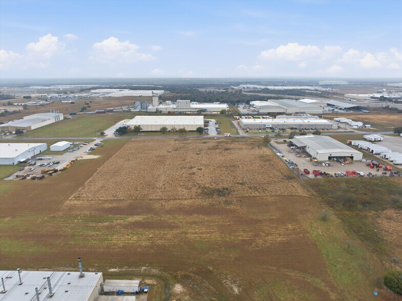 More Photos Of 3301 Lucius McCelvey Dr, Temple Warehouse For Sale