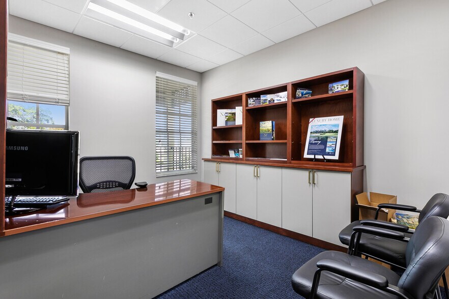 More Photos Of 11811 US Highway 1, North Palm Beach General Retail For Lease