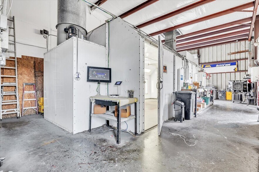 More Photos Of 23415 Janice Ave, Port Charlotte Warehouse For Sale