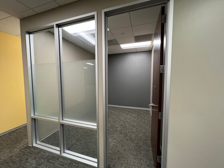 More Photos Of 5920 William Cannon Dr, Austin Medical For Sale