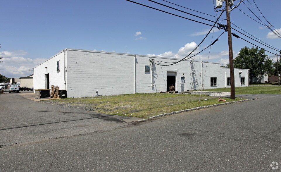 More Photos Of 22 Spielman Rd, Fairfield Light Manufacturing For Lease