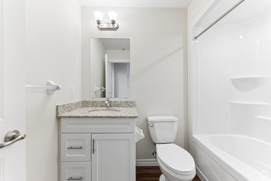 More Photos Of 550 Park Av W, Chatham Apartments For Sale