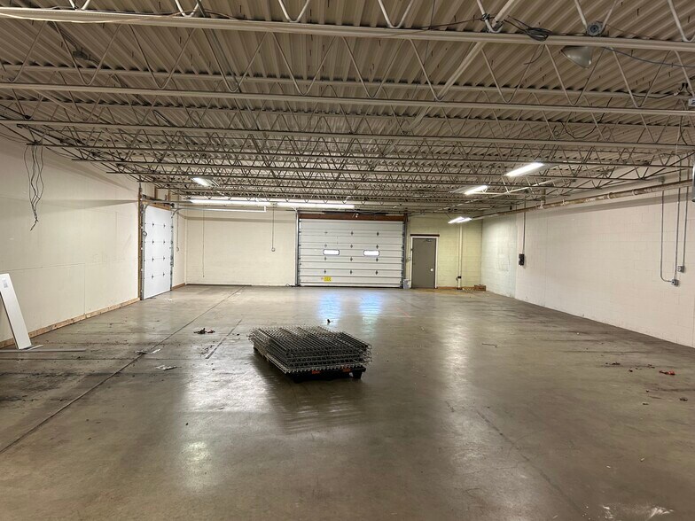 More Photos Of 215 Charles St, Holland Manufacturing For Lease