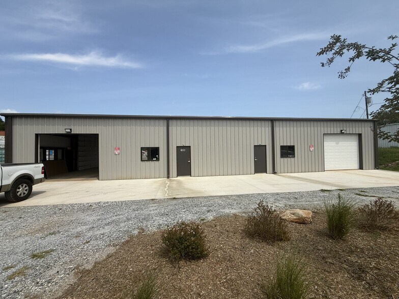 More Photos Of 1906 Dobbins Bridge Rd, Anderson Industrial For Sale