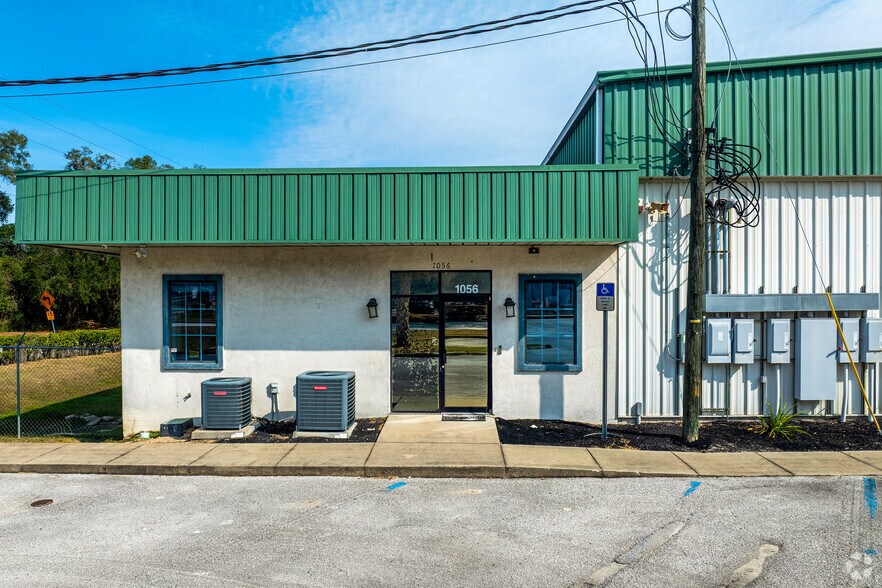 More Photos Of 1056 NE 16th St, Ocala Industrial For Lease