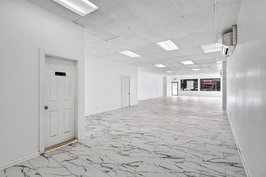 More Photos Of 2426-2428 Grand Ave, Baldwin Storefront Retail Residential For Lease