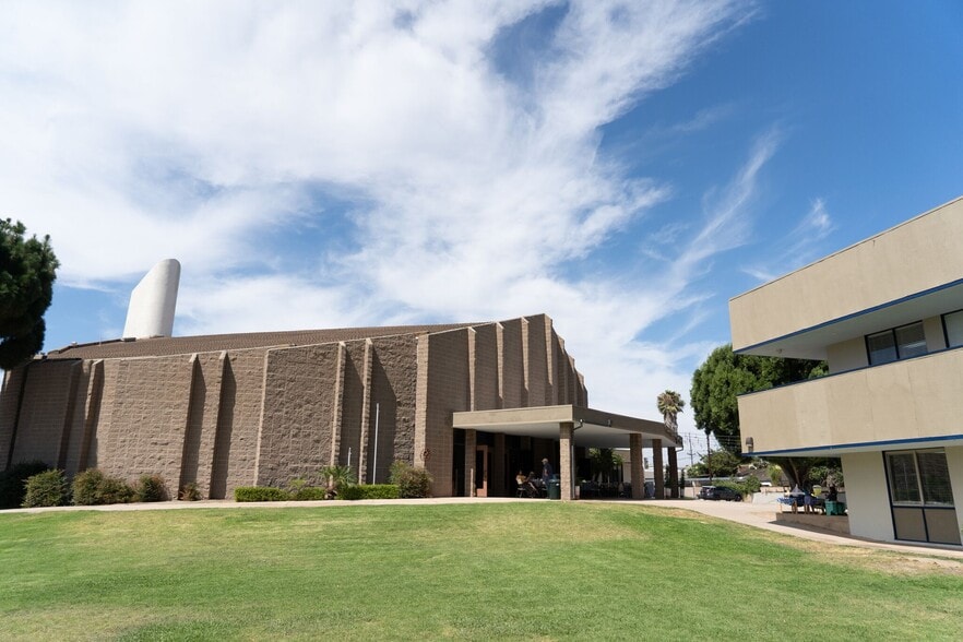 Primary Photo Of 1500 E 17th St, Santa Ana Religious Facility For Lease