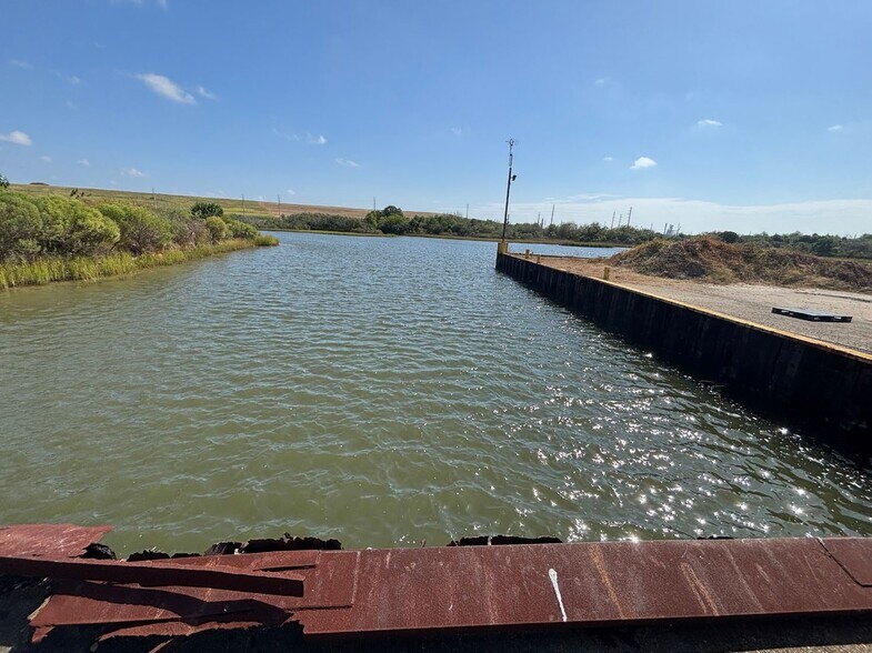More Photos Of 5320 Ingalls Ave, Pascagoula Shipyard For Sale