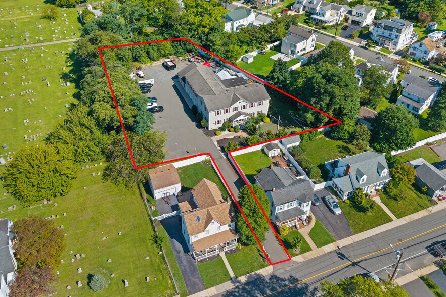 More Photos Of 466 Church St, Hamilton Office For Sale