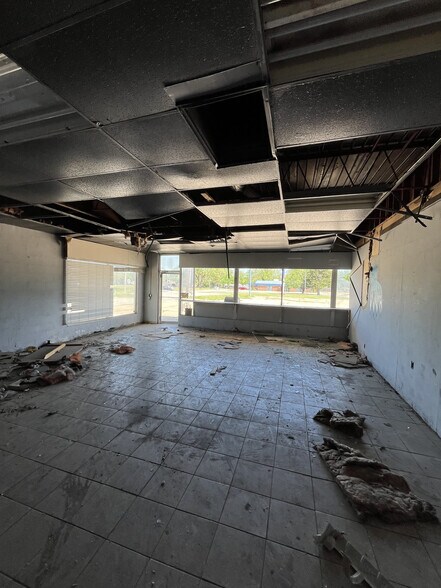 More Photos Of 6512-6528 N Peoria Ave, Tulsa General Retail For Sale