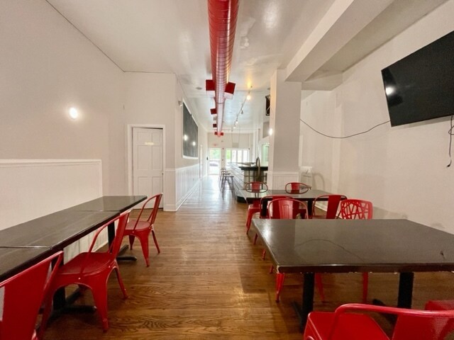 More Photos Of 4213 Ridge Ave, Philadelphia Restaurant For Lease