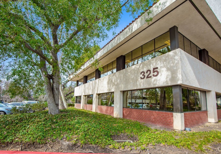 More Photos Of 325 E Hillcrest Dr, Thousand Oaks Office For Sale