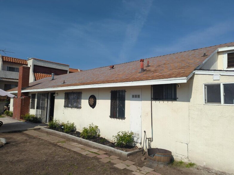 More Photos Of 11100 Lower Azusa Rd, El Monte Apartments For Sale