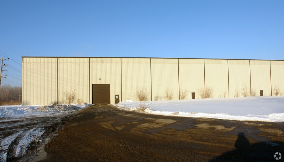 More Photos Of 5443 W 70th Pl, Bedford Park Manufacturing For Sale