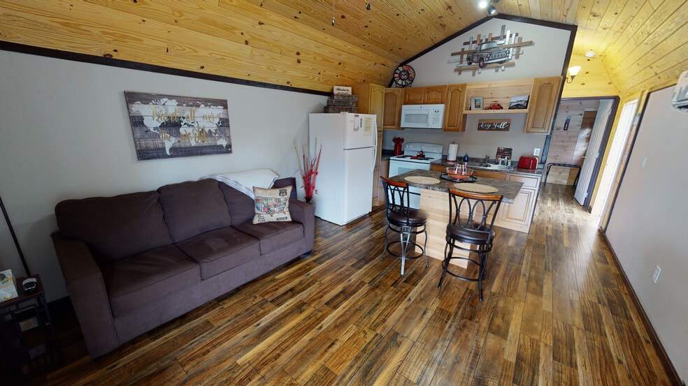 More Photos Of 104 Circle Rd, Newport Manufactured Housing Mobile Home Park For Sale