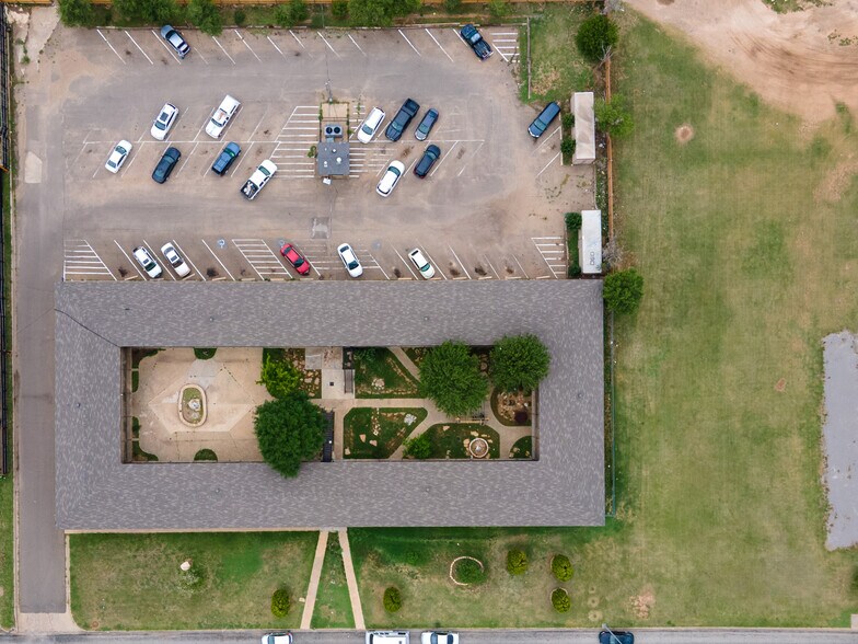 More Photos Of 1031 N Sumner St, Pampa Apartments For Sale