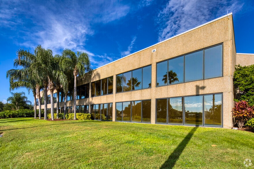 More Photos Of 4511 N Himes Ave, Tampa Office Residential For Lease