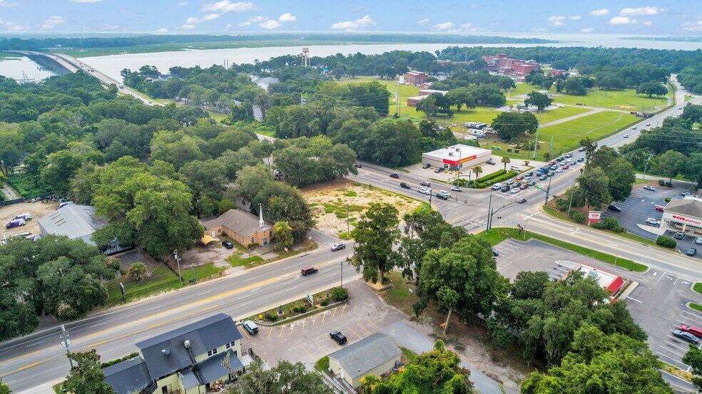 More Photos Of 1451 Ribaut Road, Port Royal Land For Sale