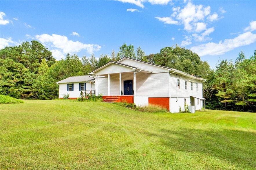 More Photos Of 220 Burgett rd, Susan Moore Specialty For Sale