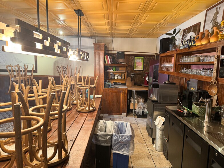 More Photos Of 7233 Healdsburg Ave, Sebastopol Restaurant For Lease