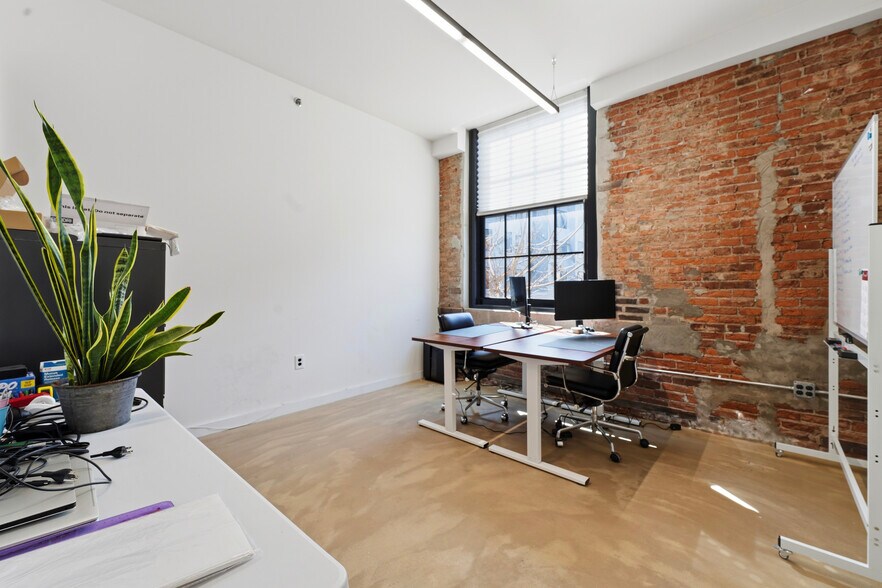 More Photos Of 1523 N Front St, Philadelphia Office For Lease