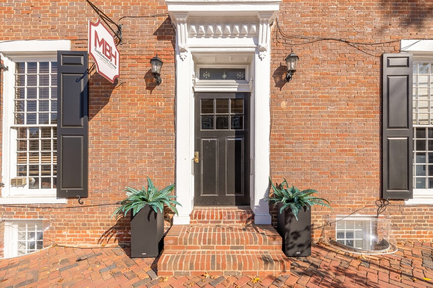 More Photos Of 228 S Washington St, Alexandria Loft Creative Space For Sale