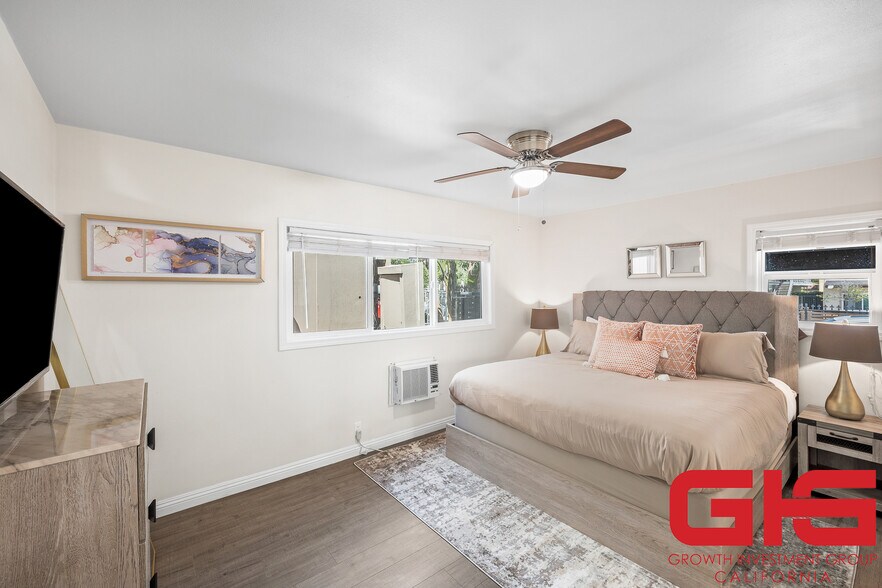 More Photos Of 31 N Parkwood Ave, Pasadena Apartments For Sale