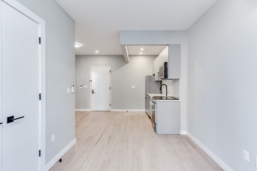 More Photos Of 2819 Clarendon Rd, Brooklyn Apartments For Sale