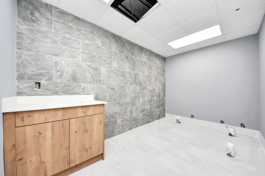 More Photos Of 1100 Jackson St, Richmond Freestanding For Sale