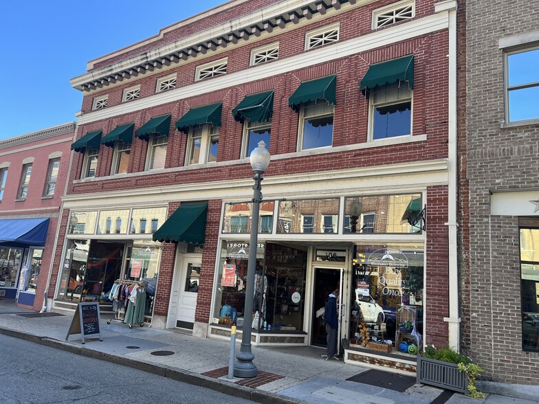 Primary Photo Of 304-306 Market St SE, Roanoke Storefront Retail Office For Lease