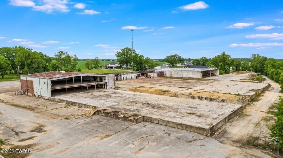 More Photos Of 302 N Trenton St, Rutherford Warehouse For Sale