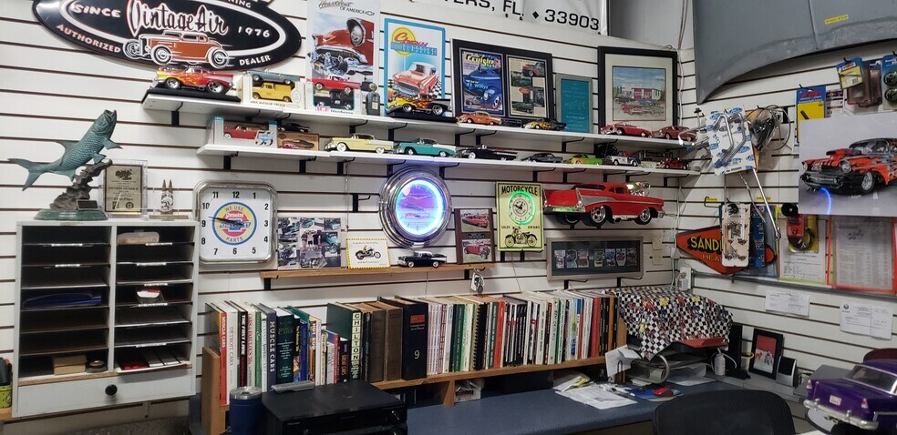 More Photos Of 1245 River Rd, N Fort Myers Industrial For Sale