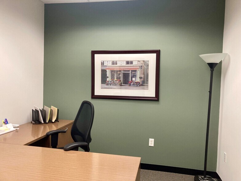 More Photos Of 100 Cummings Ctr, Beverly Coworking Space