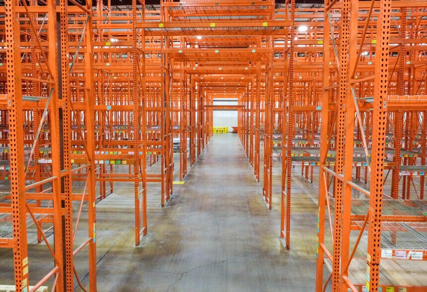 More Photos Of 100 Quality Park Dr, Beresford Manufacturing For Sale