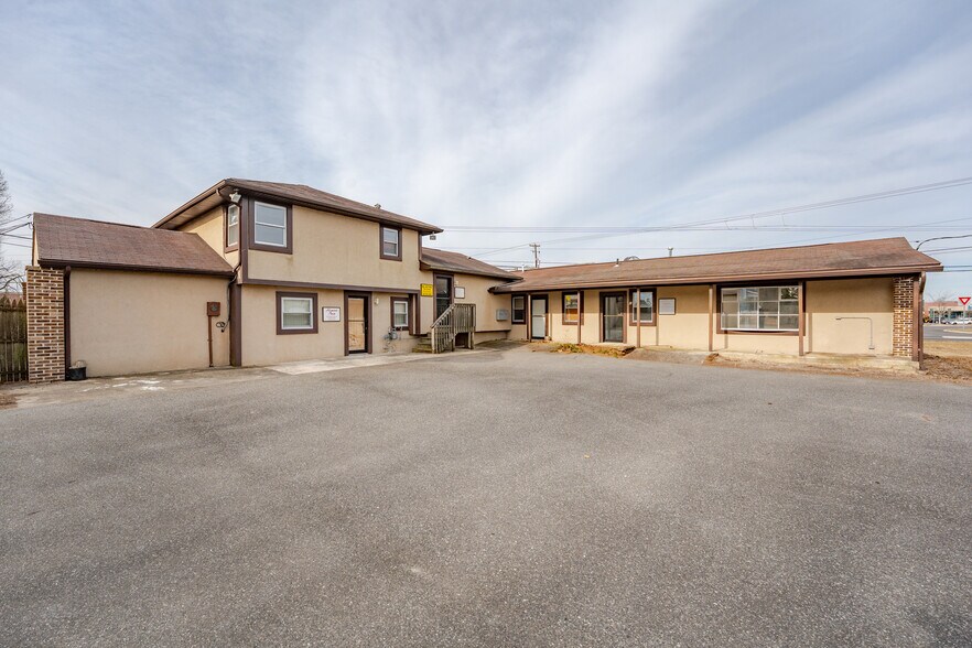 More Photos Of 98 New Rd, Somers Point Showroom For Sale