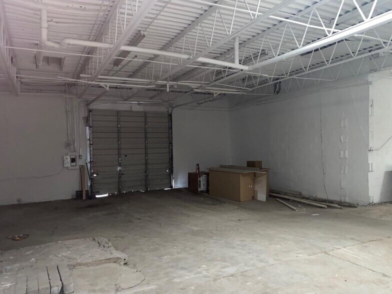 More Photos Of 240-242 N Broadway, Gloucester City Warehouse For Sale