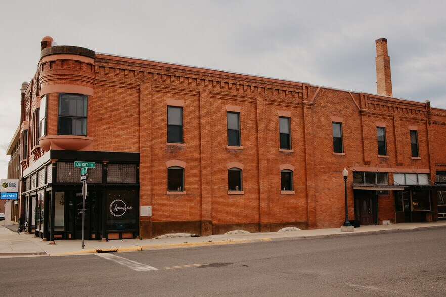More Photos Of 301 E Park Ave, Anaconda Storefront Retail Office For Sale