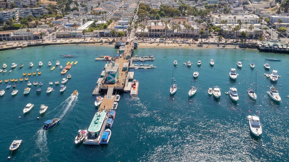 More Photos Of 409 Crescent Ave, Avalon Hotel For Sale