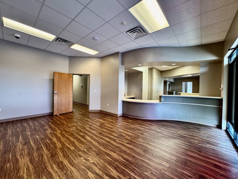 More Photos Of 4645 Village Square Dr, Paducah Storefront Retail Office For Lease