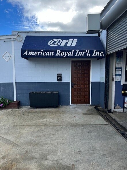 More Photos Of 1021 Washington St, San Carlos Flex For Lease